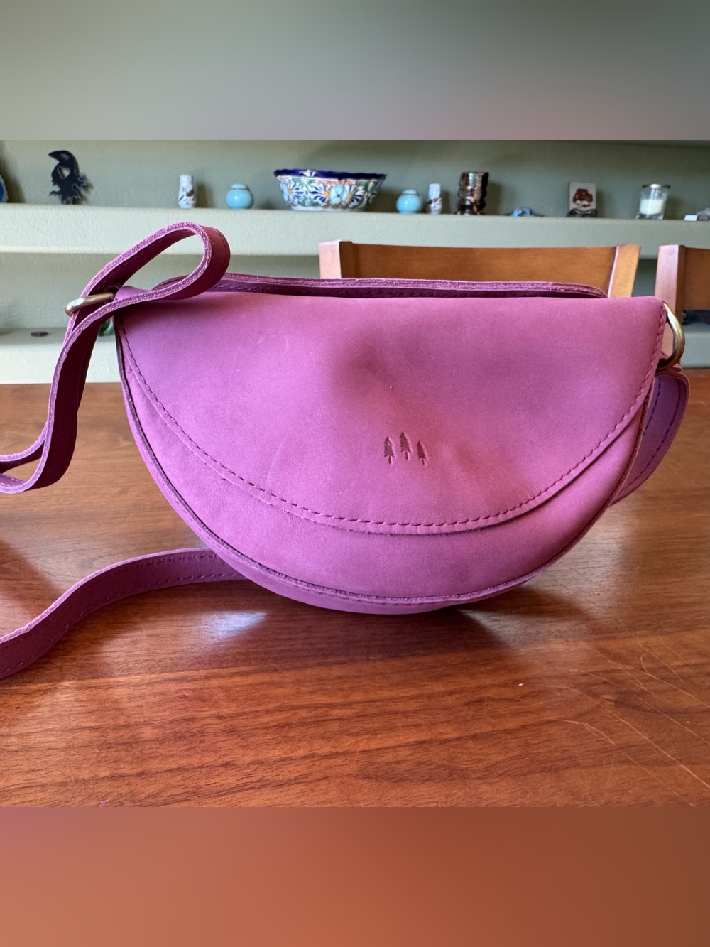 Portland Leather Koala Sling Bag - Picture 3 of 15